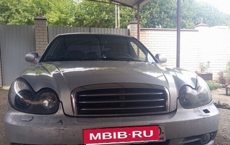 Hyundai Sonata IV рестайлинг, 2005 год, 300 000 рублей, 1 фотография