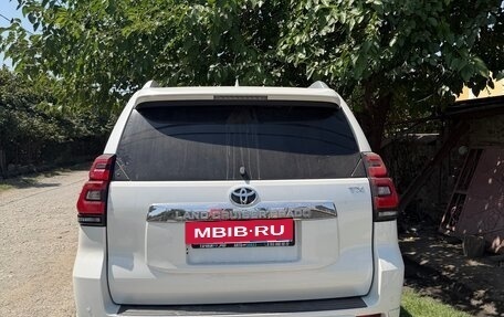 Toyota Land Cruiser Prado 150 рестайлинг 2, 2021 год, 6 990 000 рублей, 4 фотография