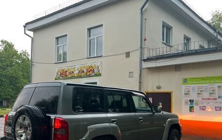 Nissan Patrol, 2004 год, 1 600 000 рублей, 4 фотография