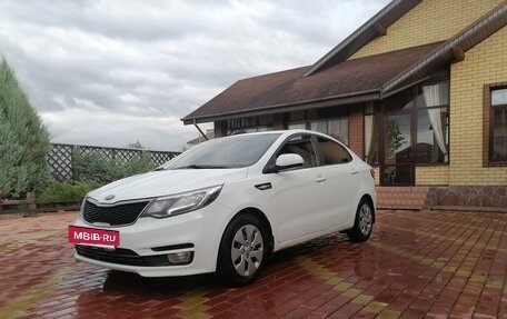 KIA Rio III рестайлинг, 2017 год, 1 100 000 рублей, 4 фотография