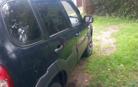 Chevrolet Niva I рестайлинг, 2011 год, 390 000 рублей, 3 фотография