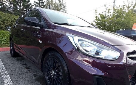 Hyundai Solaris II рестайлинг, 2011 год, 700 000 рублей, 9 фотография