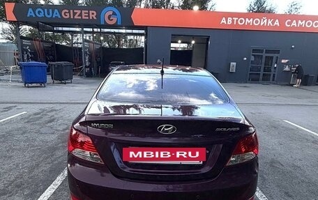 Hyundai Solaris II рестайлинг, 2011 год, 700 000 рублей, 16 фотография