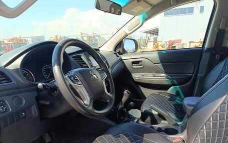 Mitsubishi L200 IV рестайлинг, 2021 год, 2 725 000 рублей, 6 фотография