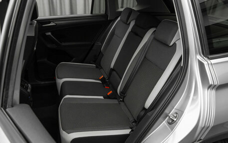 Volkswagen Tiguan II, 2019 год, 2 490 000 рублей, 13 фотография