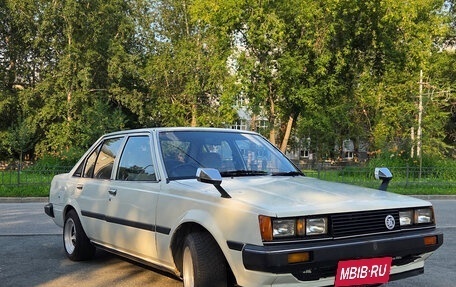 Toyota Carina, 1984 год, 485 000 рублей, 2 фотография