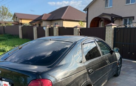 Toyota Avensis III рестайлинг, 2002 год, 230 000 рублей, 4 фотография