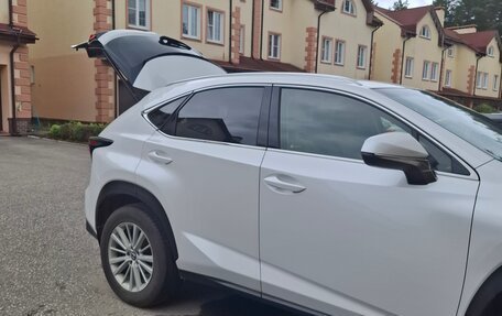 Lexus NX I, 2016 год, 2 650 000 рублей, 3 фотография