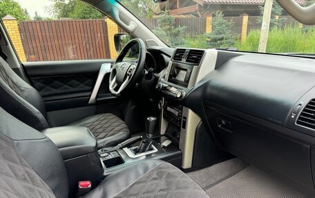 Toyota Land Cruiser Prado 150 рестайлинг 2, 2013 год, 2 400 000 рублей, 5 фотография