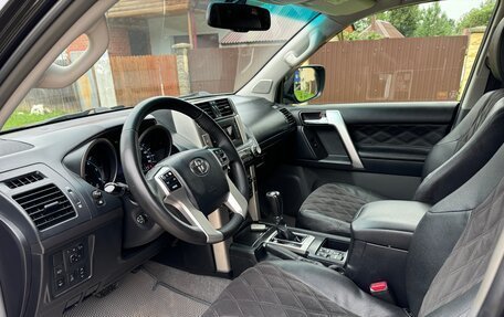 Toyota Land Cruiser Prado 150 рестайлинг 2, 2013 год, 2 400 000 рублей, 18 фотография