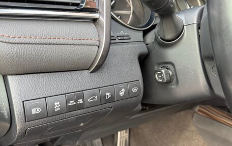 Toyota Camry, 2018 год, 2 500 000 рублей, 10 фотография