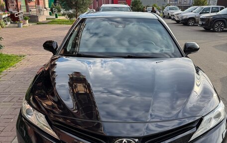 Toyota Camry, 2018 год, 2 500 000 рублей, 2 фотография