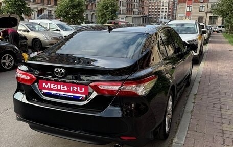 Toyota Camry, 2018 год, 2 500 000 рублей, 5 фотография
