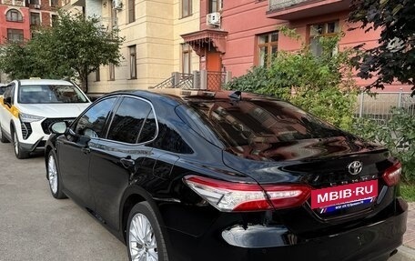 Toyota Camry, 2018 год, 2 500 000 рублей, 4 фотография