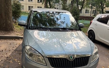 Skoda Fabia II, 2010 год, 750 000 рублей, 2 фотография