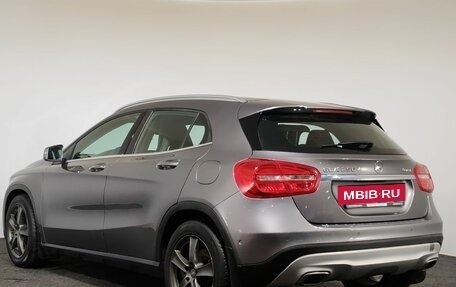 Mercedes-Benz GLA, 2016 год, 1 900 000 рублей, 7 фотография