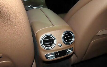 Mercedes-Benz E-Класс, 2022 год, 4 800 000 рублей, 7 фотография