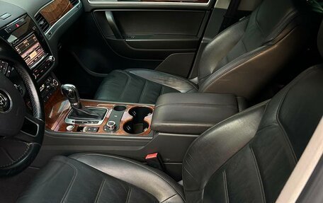 Volkswagen Touareg III, 2012 год, 1 100 000 рублей, 11 фотография