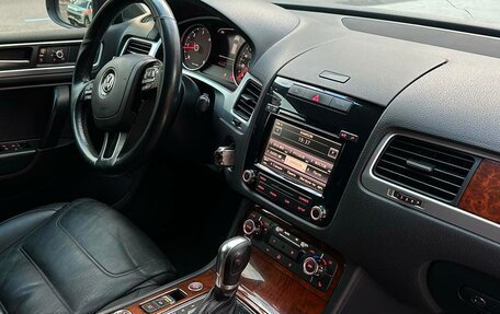 Volkswagen Touareg III, 2012 год, 1 100 000 рублей, 13 фотография