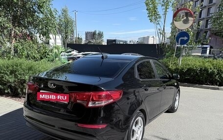 KIA Rio III рестайлинг, 2017 год, 1 000 000 рублей, 6 фотография