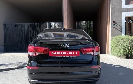 KIA Rio III рестайлинг, 2017 год, 1 000 000 рублей, 4 фотография