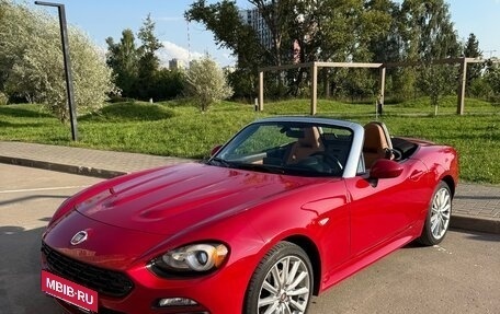 Fiat 124 Spider I, 2018 год, 2 500 000 рублей, 1 фотография