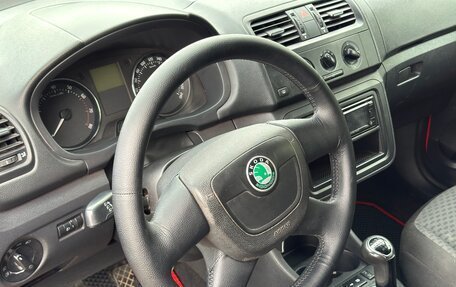 Skoda Fabia II, 2011 год, 385 000 рублей, 22 фотография