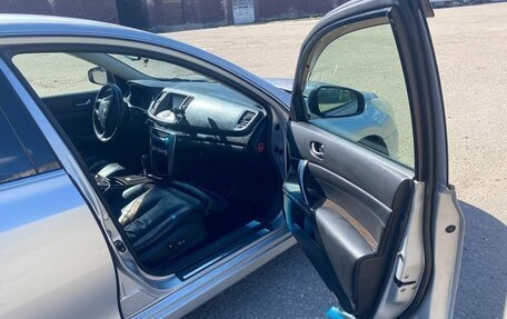 Nissan Teana, 2011 год, 750 000 рублей, 6 фотография
