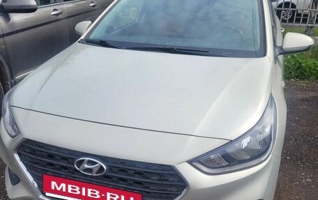 Hyundai Solaris II рестайлинг, 2019 год, 950 000 рублей, 2 фотография