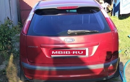 Ford Focus II рестайлинг, 2005 год, 240 000 рублей, 2 фотография