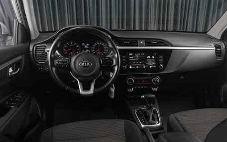 KIA Rio IV, 2021 год, 1 775 000 рублей, 8 фотография