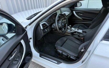 BMW 3 серия, 2017 год, 1 729 000 рублей, 12 фотография