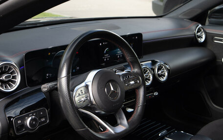 Mercedes-Benz CLA, 2019 год, 2 968 000 рублей, 10 фотография