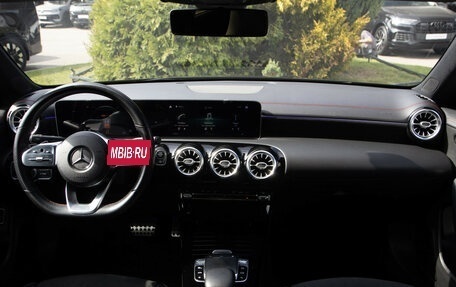 Mercedes-Benz CLA, 2019 год, 2 968 000 рублей, 11 фотография