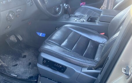 Volkswagen Touareg III, 2004 год, 650 000 рублей, 10 фотография
