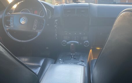 Volkswagen Touareg III, 2004 год, 650 000 рублей, 19 фотография