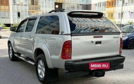 Toyota Hilux VII, 2010 год, 1 950 000 рублей, 2 фотография