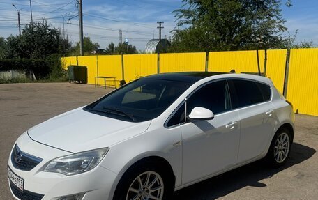 Opel Astra J, 2011 год, 750 000 рублей, 5 фотография