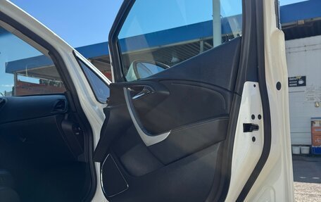 Opel Astra J, 2011 год, 750 000 рублей, 15 фотография