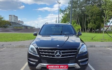 Mercedes-Benz M-Класс, 2014 год, 3 300 000 рублей, 2 фотография