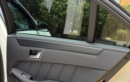 Mercedes-Benz E-Класс, 2012 год, 1 870 000 рублей, 26 фотография