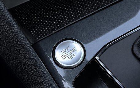 Volkswagen Tiguan II, 2020 год, 3 300 000 рублей, 13 фотография