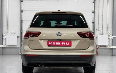 Volkswagen Tiguan II, 2020 год, 3 300 000 рублей, 6 фотография