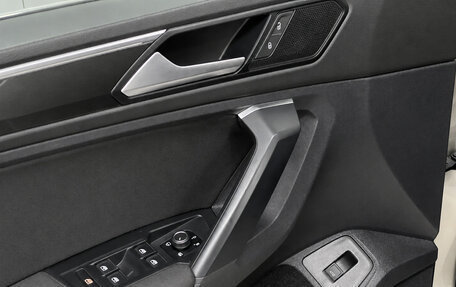 Volkswagen Tiguan II, 2020 год, 3 300 000 рублей, 20 фотография