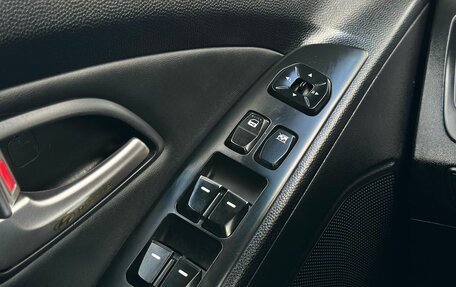 Hyundai ix35 I рестайлинг, 2012 год, 999 000 рублей, 14 фотография
