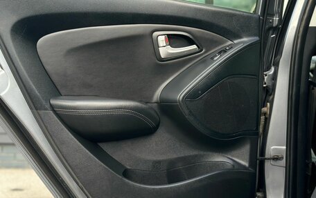 Hyundai ix35 I рестайлинг, 2012 год, 999 000 рублей, 22 фотография