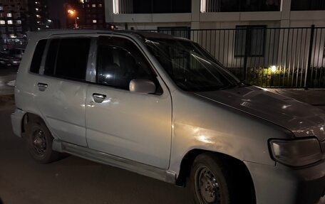 Nissan Cube II, 2001 год, 185 000 рублей, 10 фотография