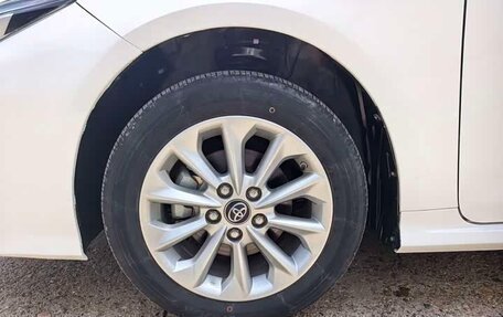 Toyota Corolla, 2021 год, 1 210 000 рублей, 7 фотография