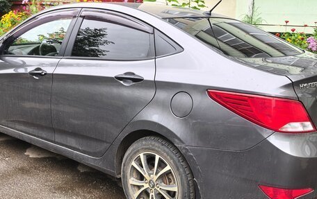 Hyundai Solaris II рестайлинг, 2015 год, 1 170 000 рублей, 4 фотография
