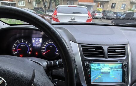 Hyundai Solaris II рестайлинг, 2015 год, 1 170 000 рублей, 8 фотография